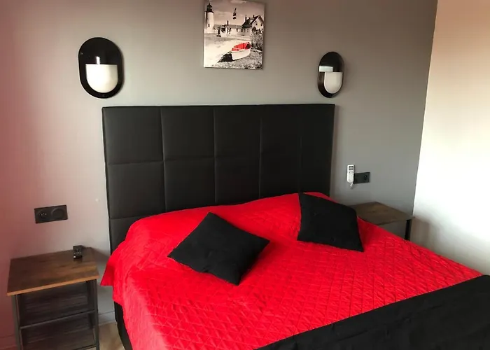 Le Pescadou 酒店 2*